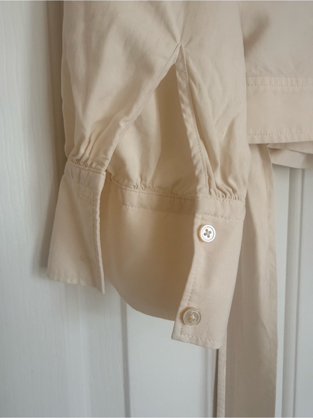 EVERLANE Silk-Blend Cream Wrap Blouse - Women's Top - Picture 7 of 10